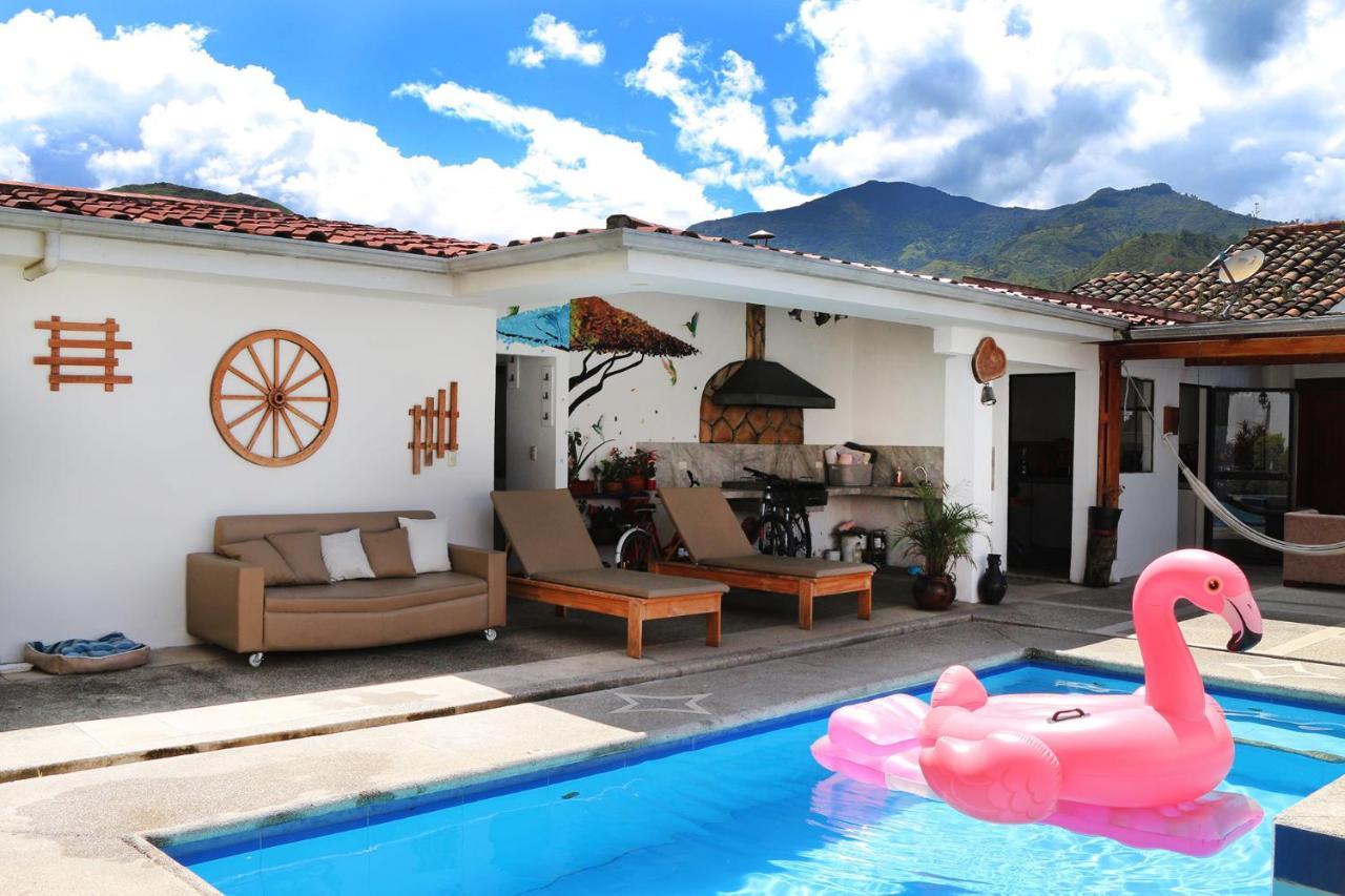 Hostel Las Palmas Vilcabamba Eksteriør billede